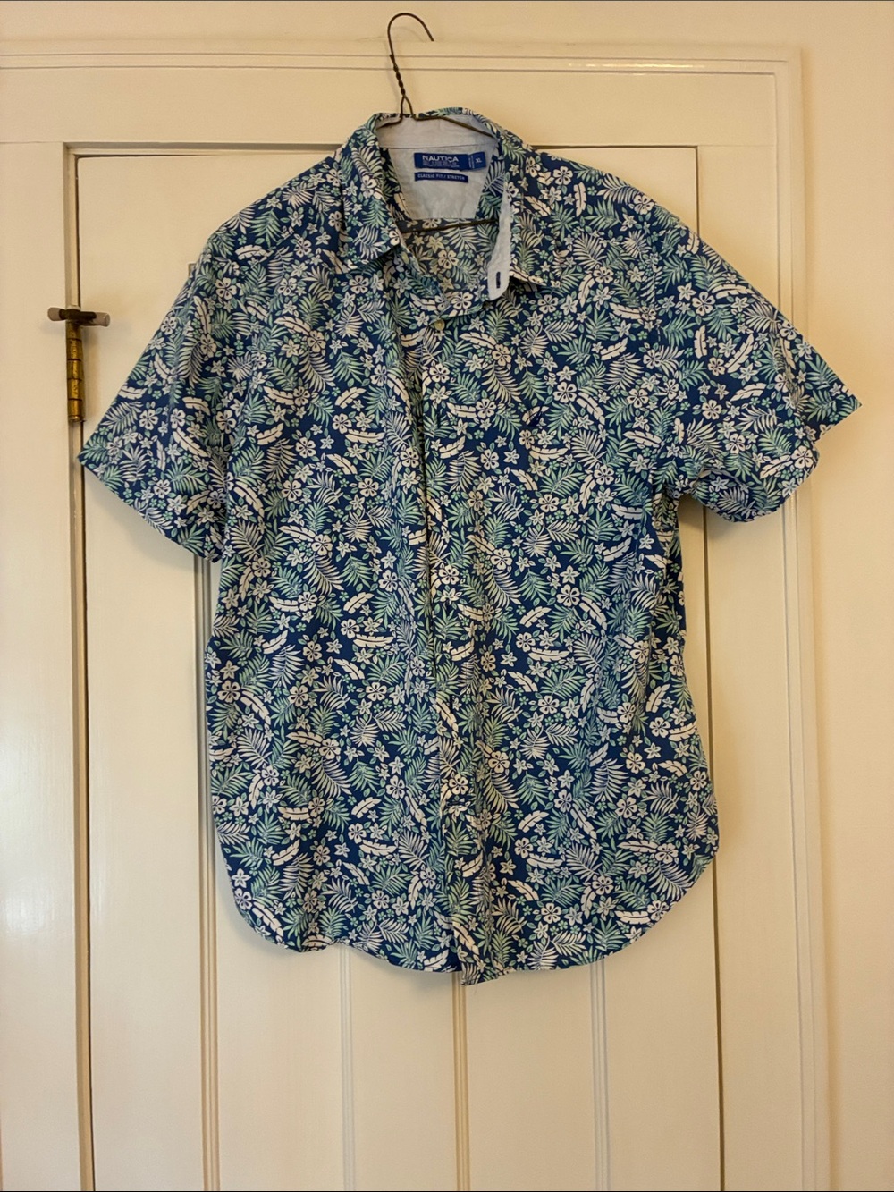 Nautica Blue and White Tropical Print Short-Sleeve Button-Down Shirt